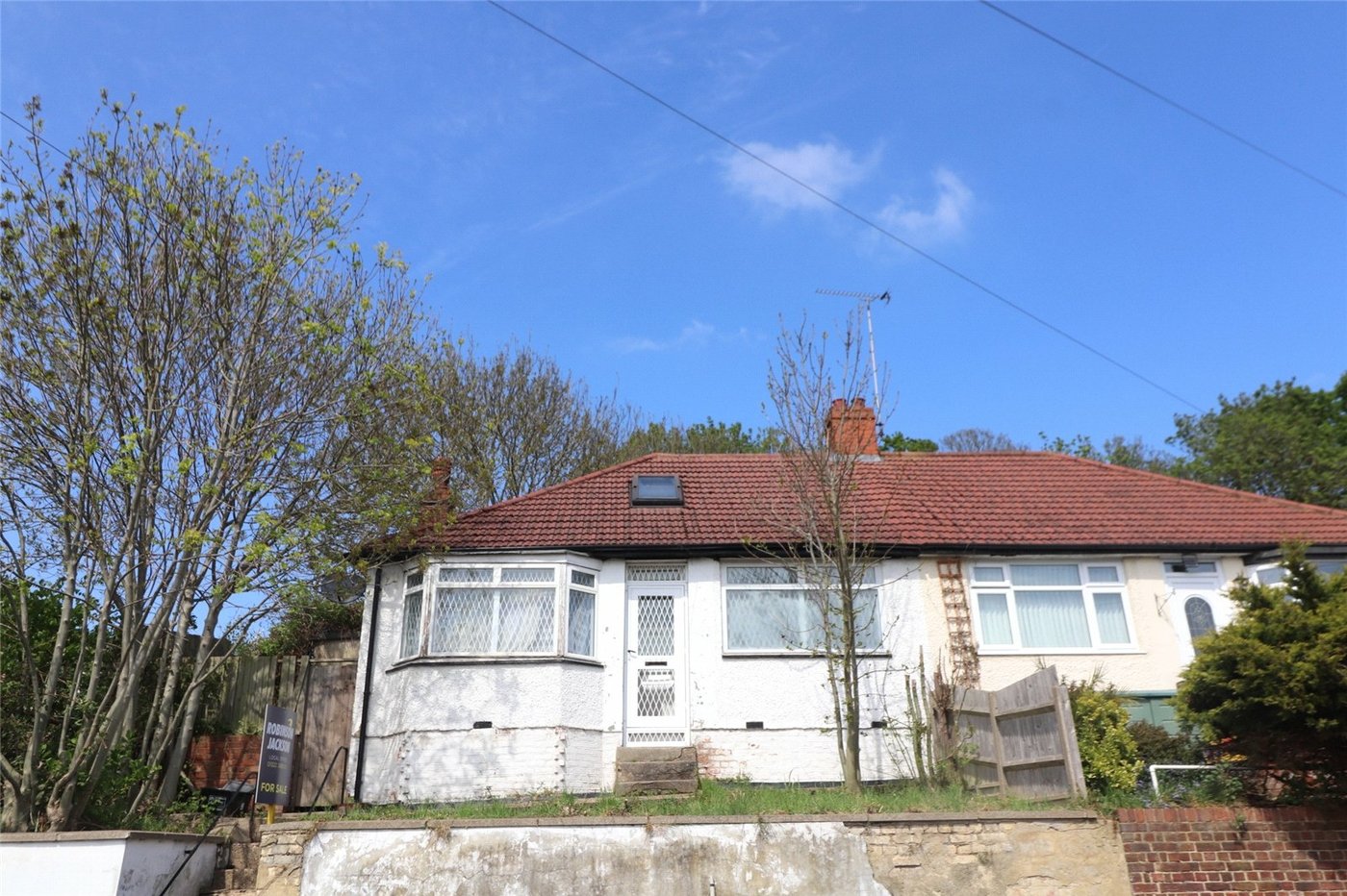 2 bedroom bungalow for sale in Erith | Robinson Jackson