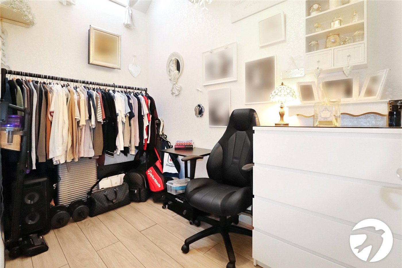 4 bedroom bungalow for sale in Erith | Robinson Jackson