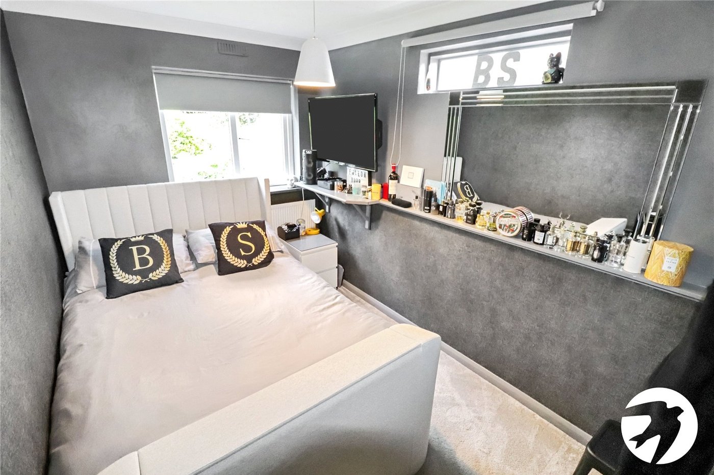 4 bedroom bungalow for sale in Erith | Robinson Jackson