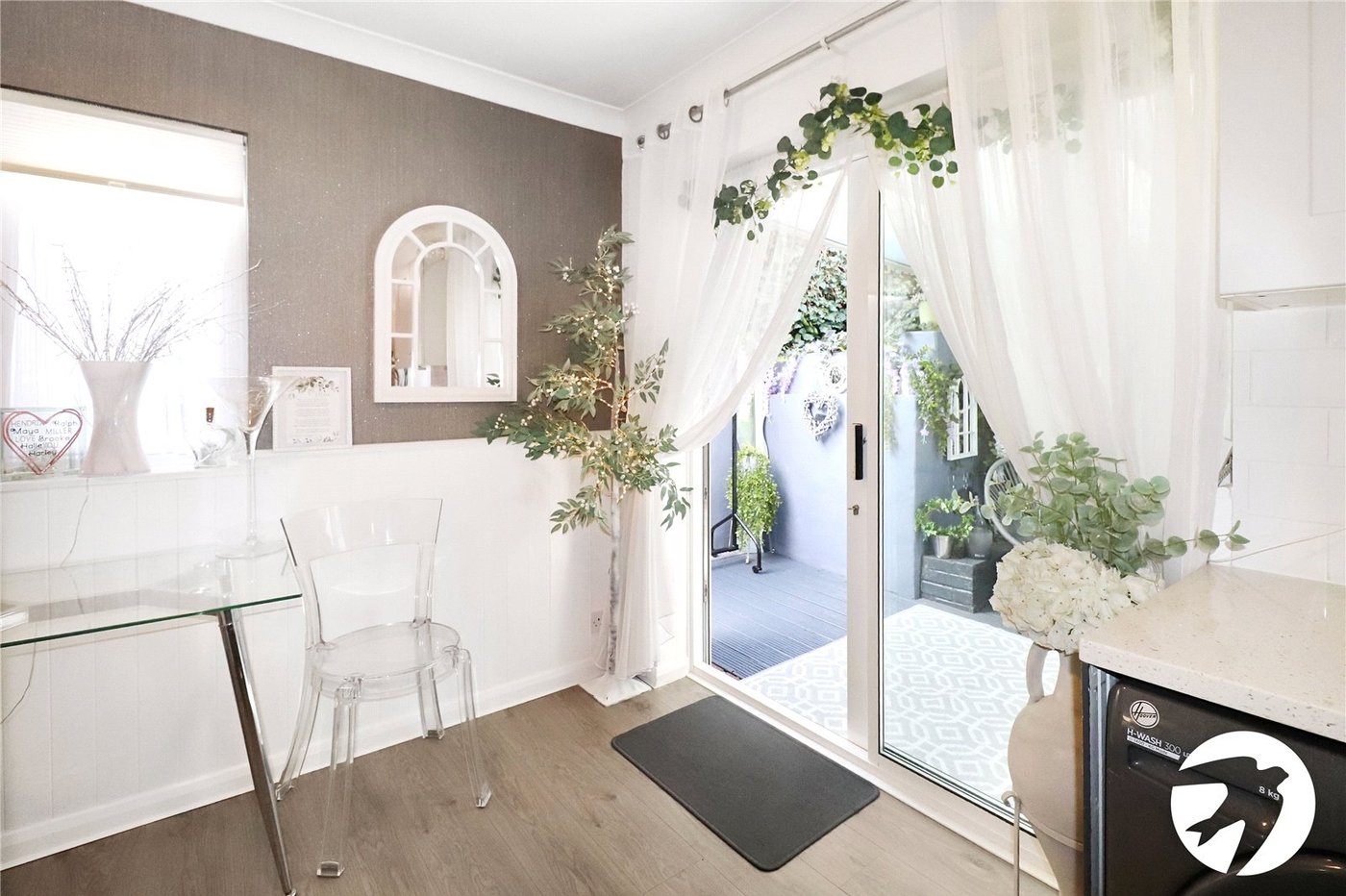 4 bedroom bungalow for sale in Erith | Robinson Jackson