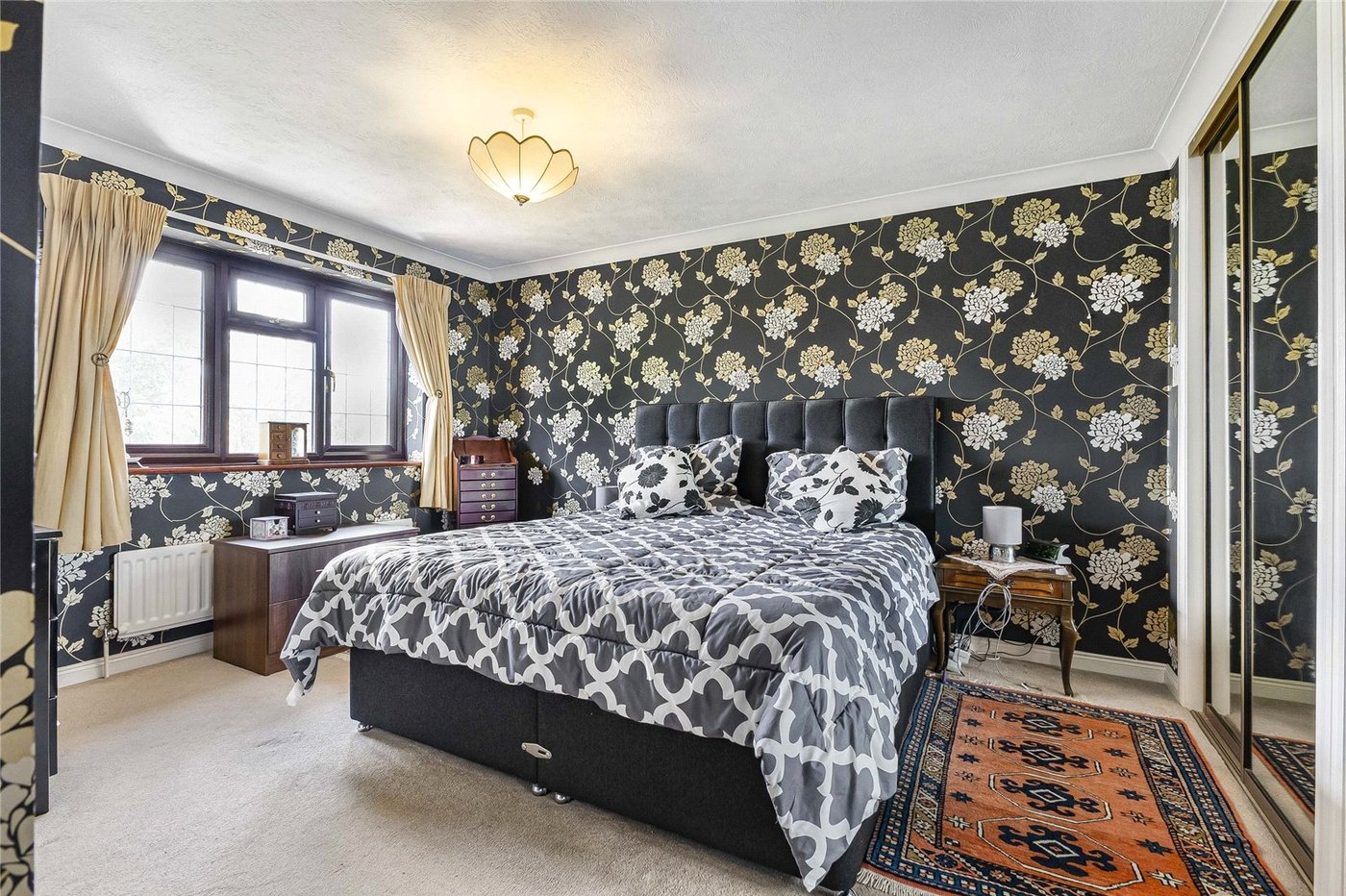 4 bedroom house for sale in Rochester | Robinson Michael & Jackson