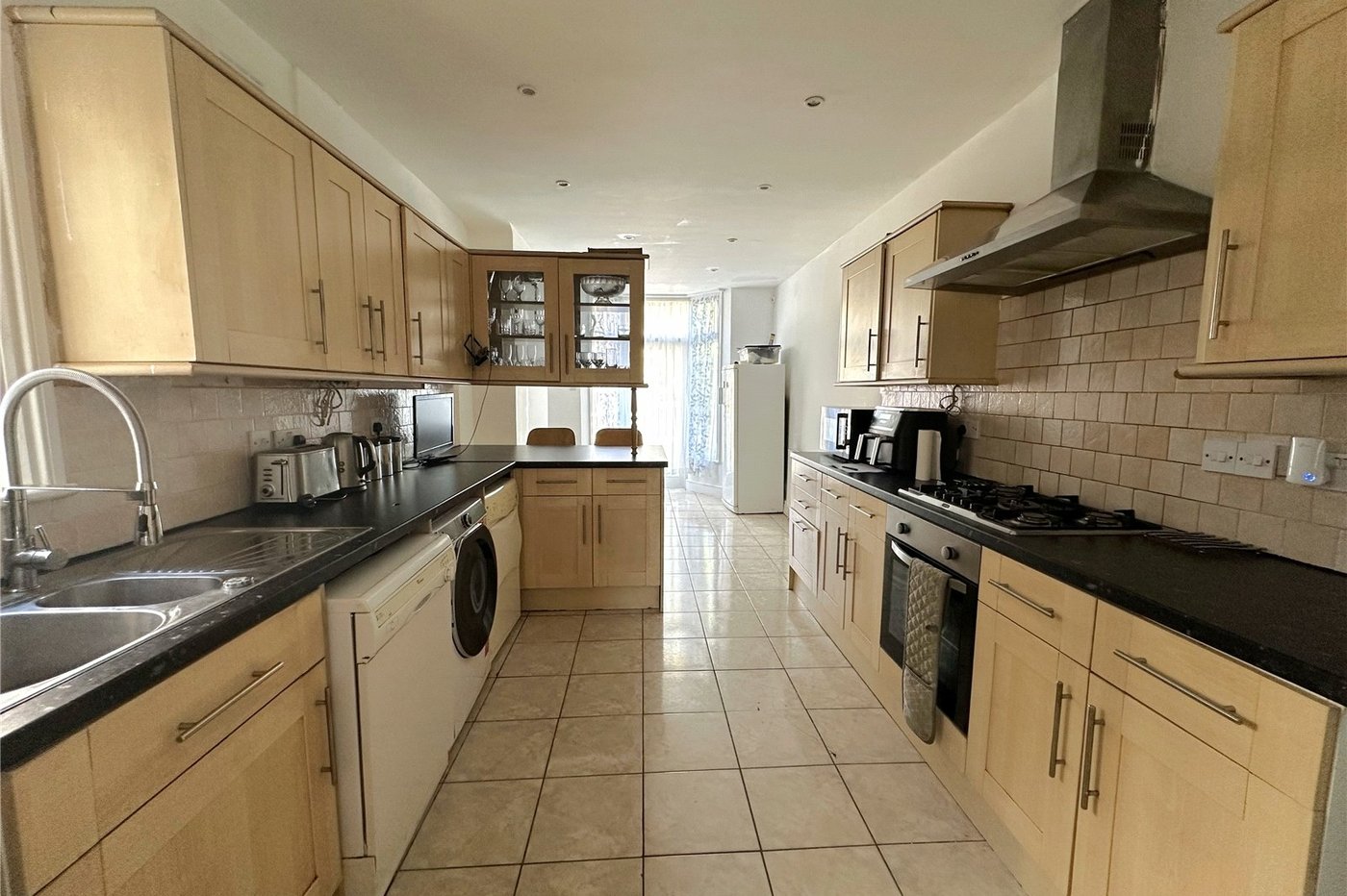 3 bedroom house for sale in London | Robinson Jackson