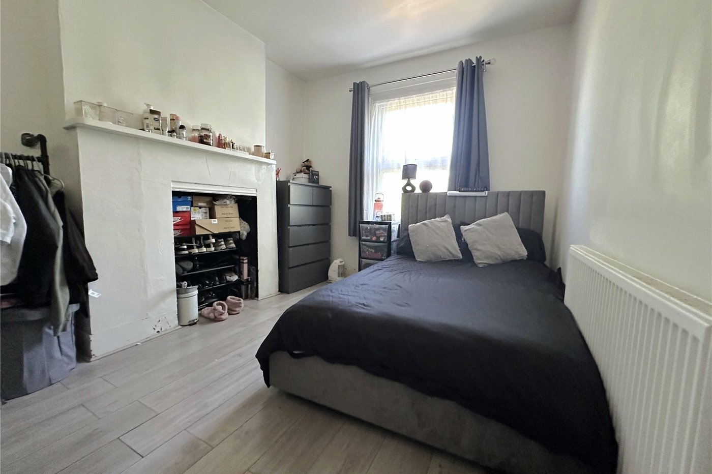 3 bedroom house for sale in London | Robinson Jackson