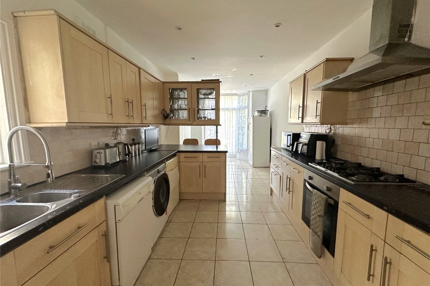 3 bedroom house for sale in London | Robinson Jackson