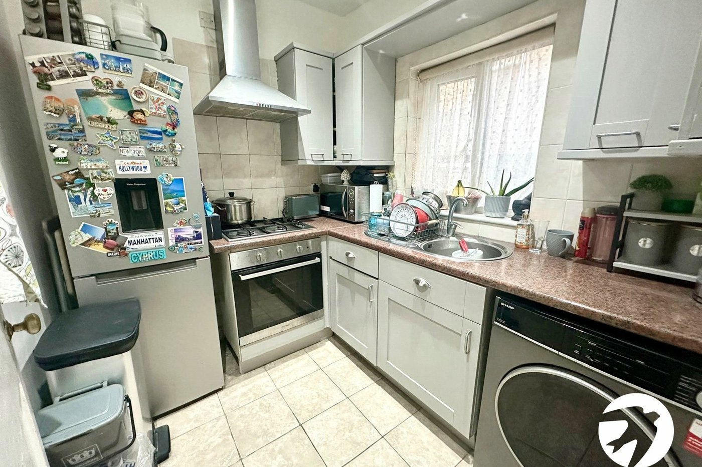 2 bedroom property for sale in London | Robinson Jackson