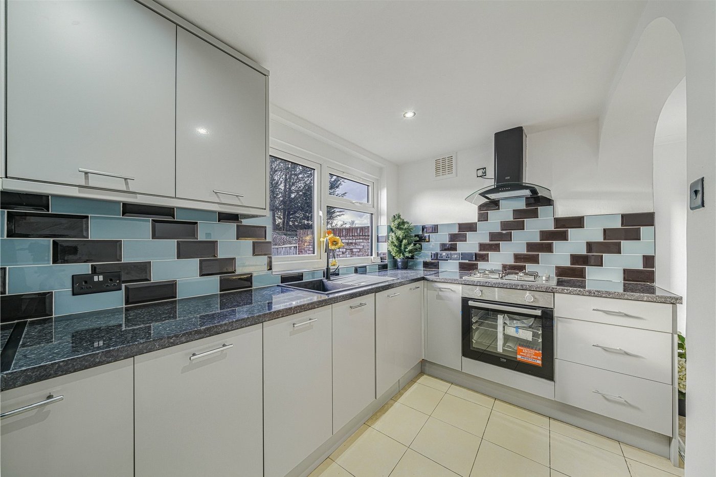 2 bedroom house for sale in South Welling | Robinson Jackson