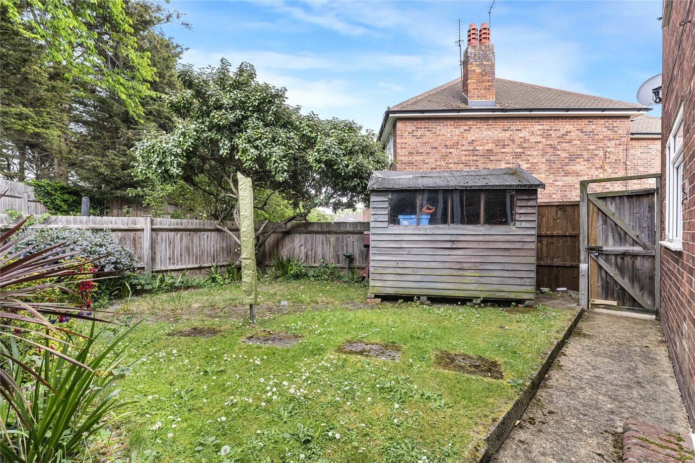 2 bedroom property for sale in South Welling | Robinson Jackson