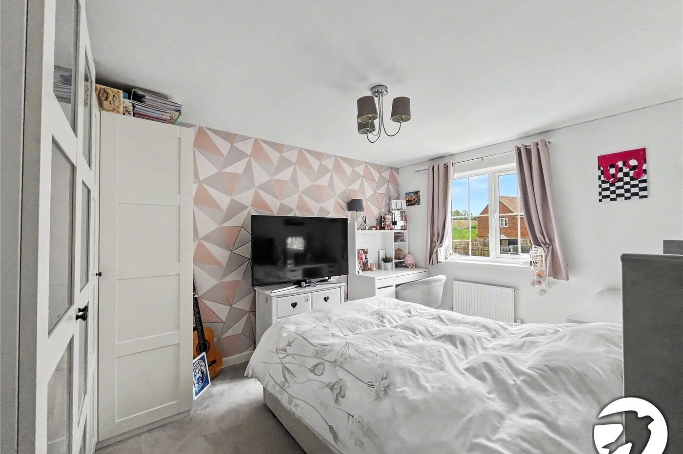 4 bedroom property for sale in Newington | Robinson Michael & Jackson