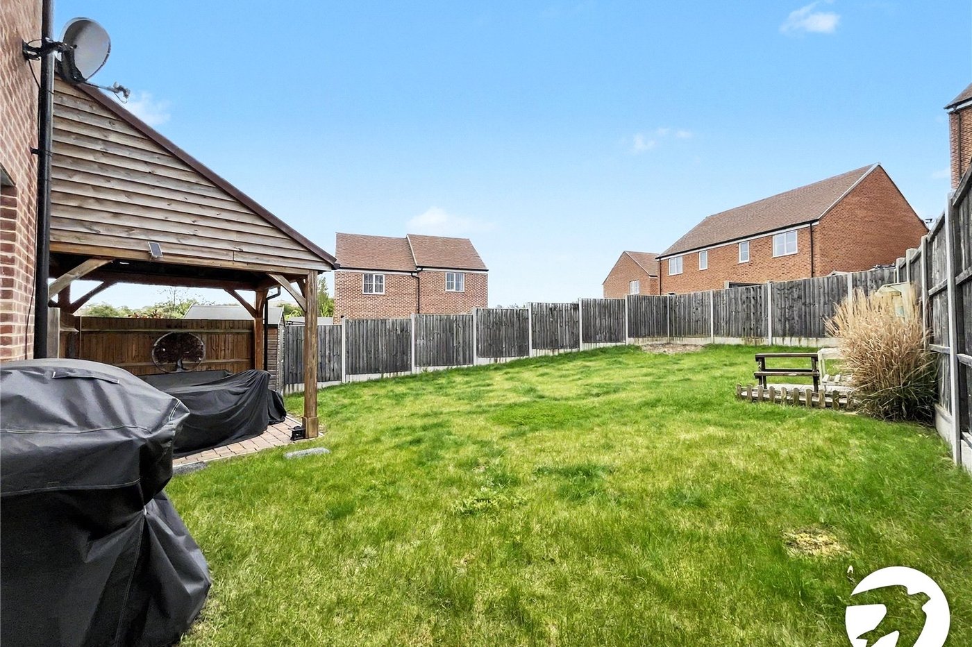 4 bedroom property for sale in Newington | Robinson Michael & Jackson