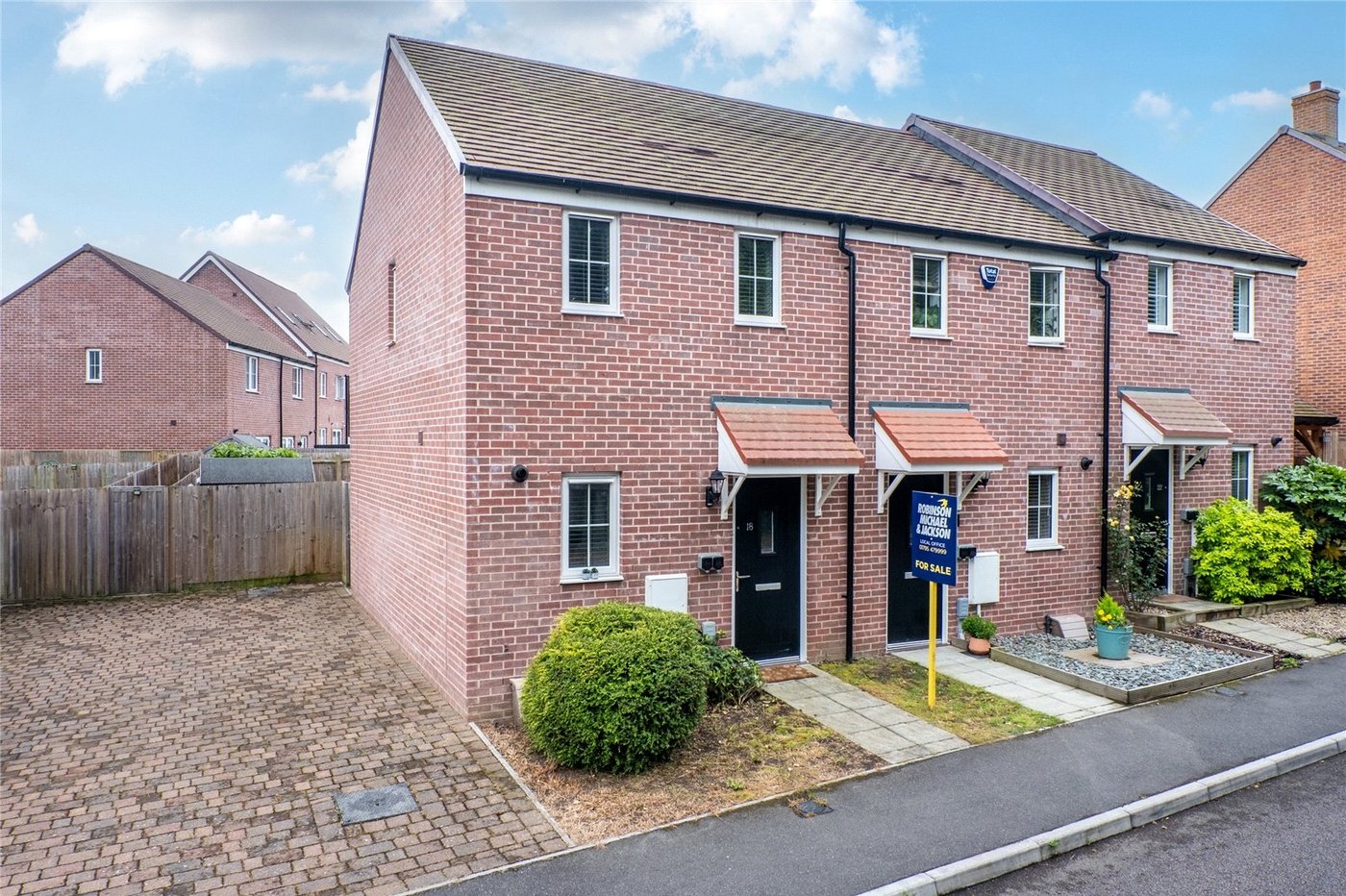 2 bedroom house for sale in Newington | Robinson Michael & Jackson