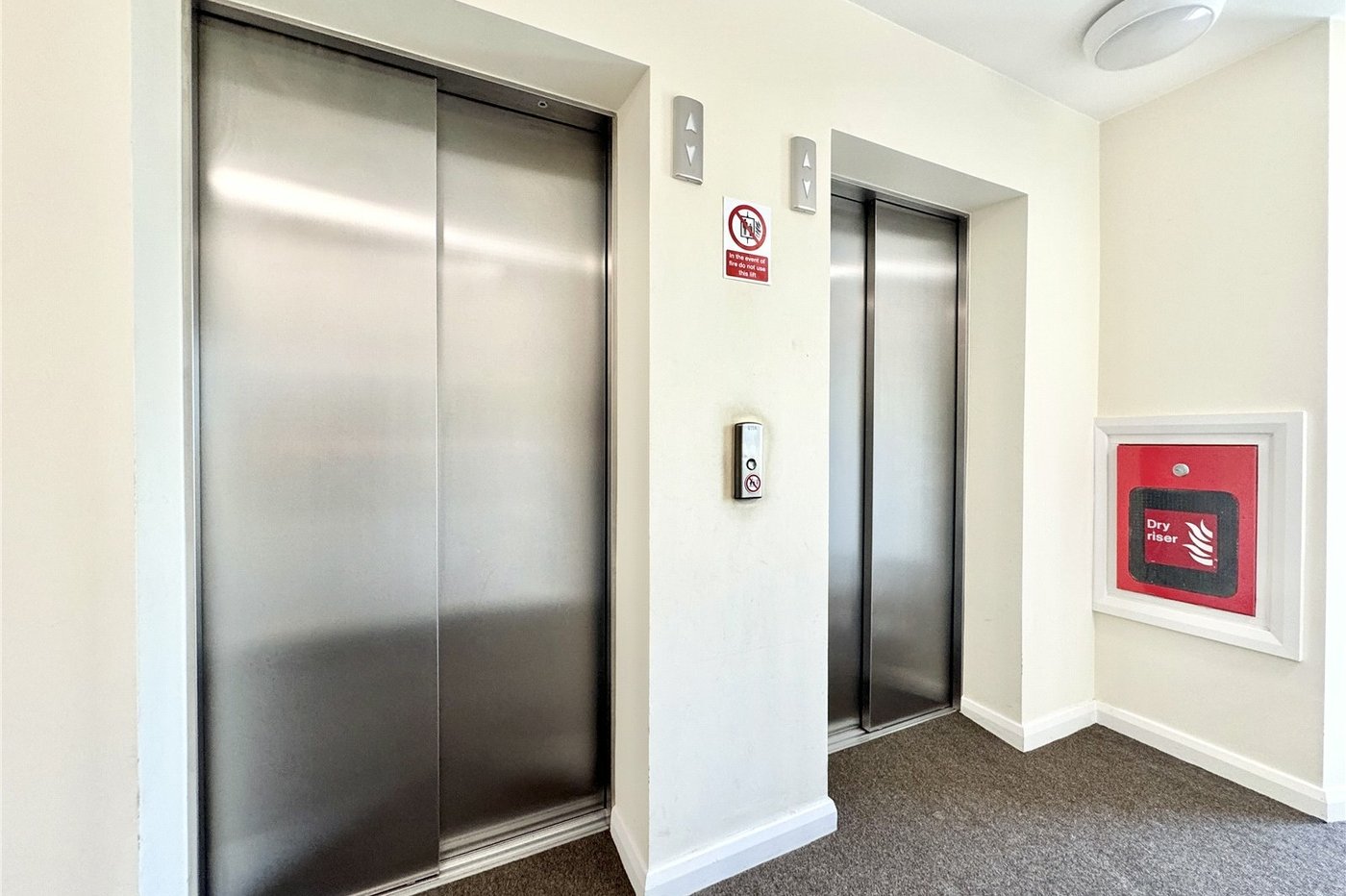 1 bedroom property for sale in Azalea Drive | Robinson Jackson