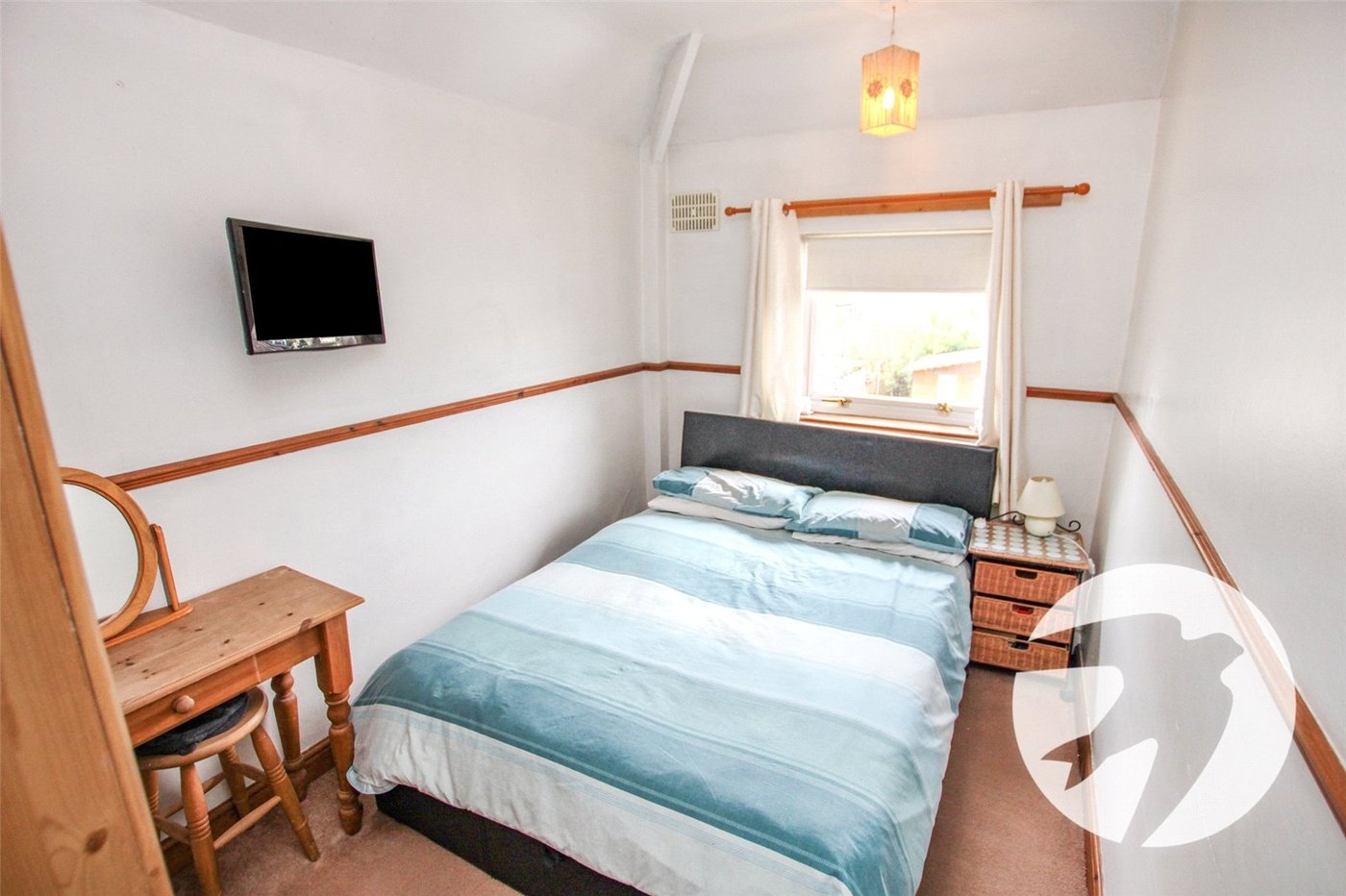 3 bedroom house for sale in London | Robinson Jackson