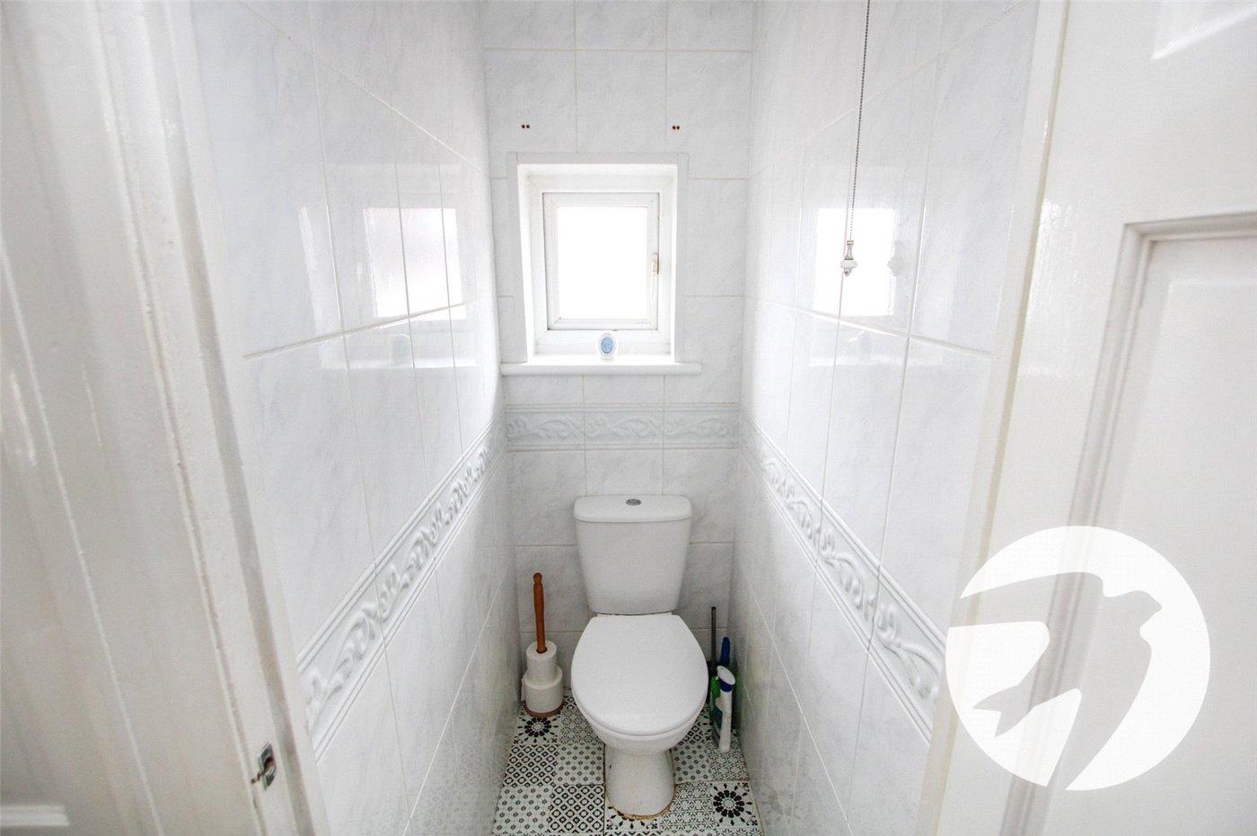 3 bedroom house for sale in London | Robinson Jackson