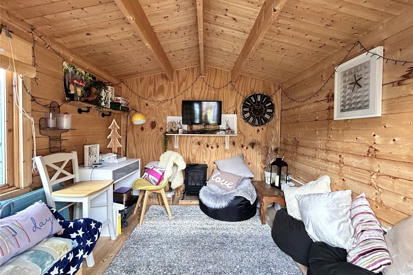 3 bedroom house for sale in Rainham | Robinson Michael & Jackson