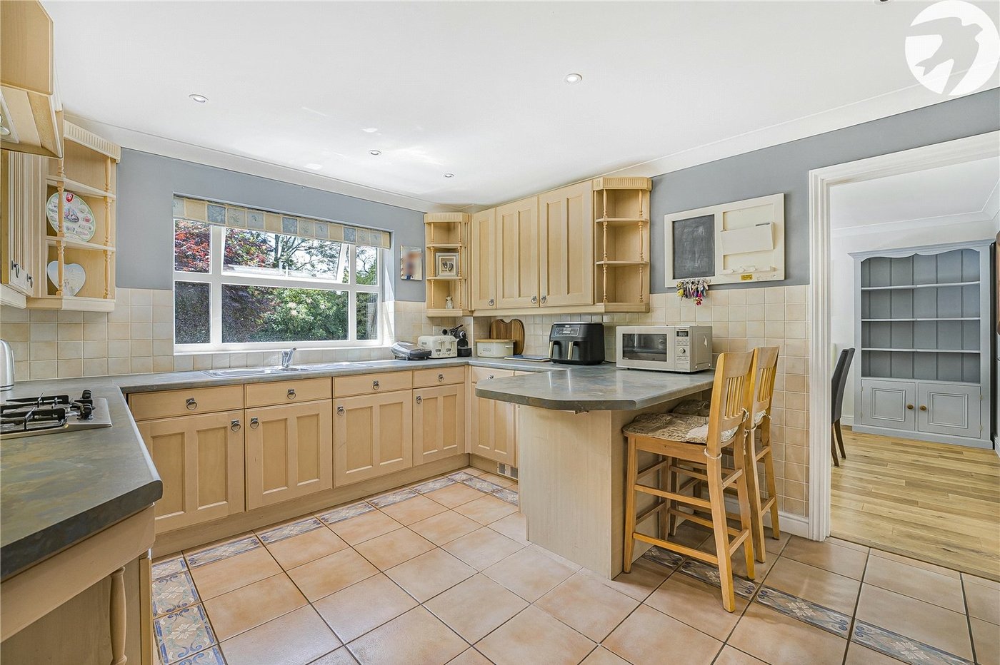 5 bedroom house for sale in Horton Kirby | Robinson Jackson