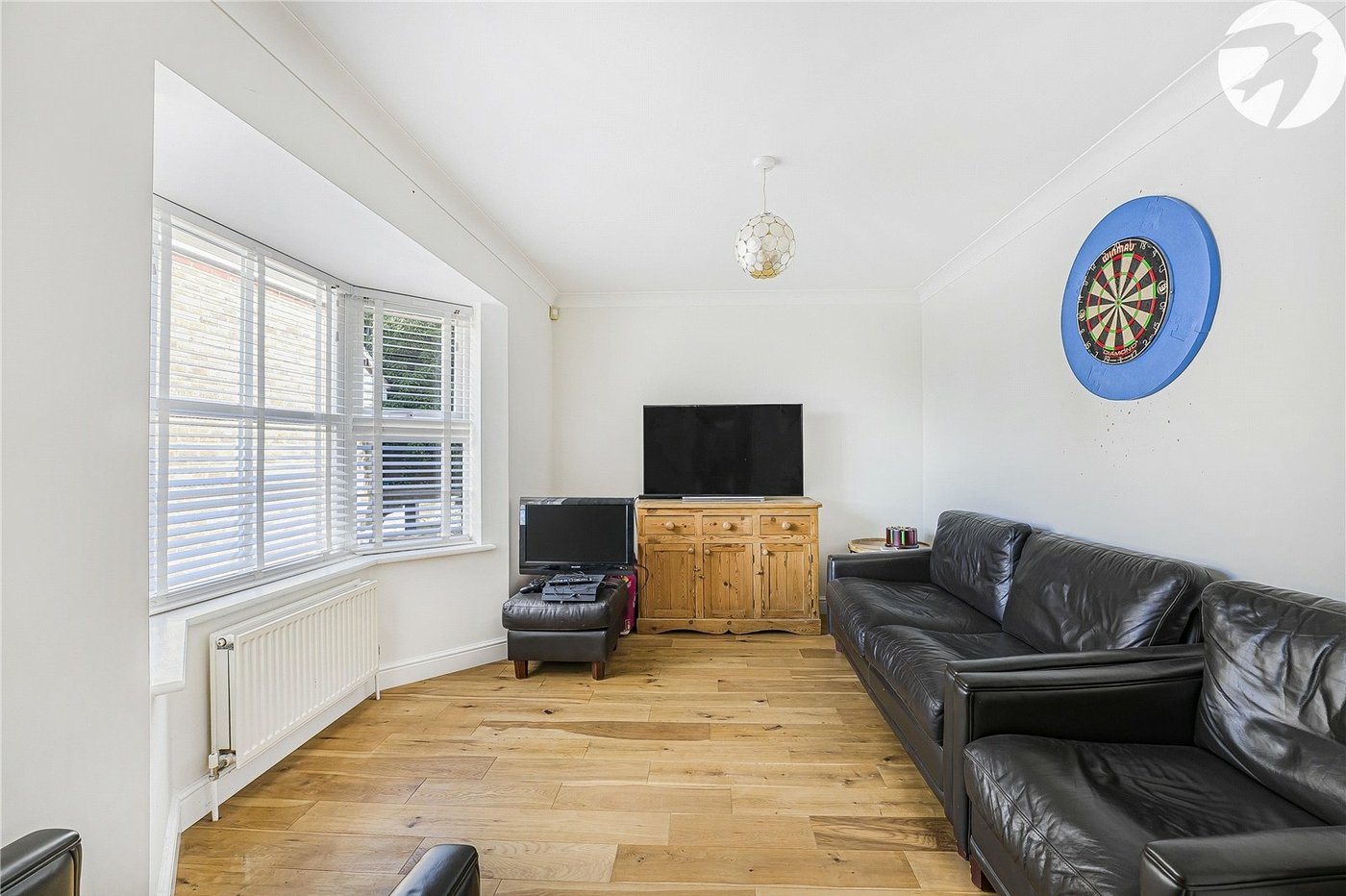 5 bedroom house for sale in Horton Kirby | Robinson Jackson