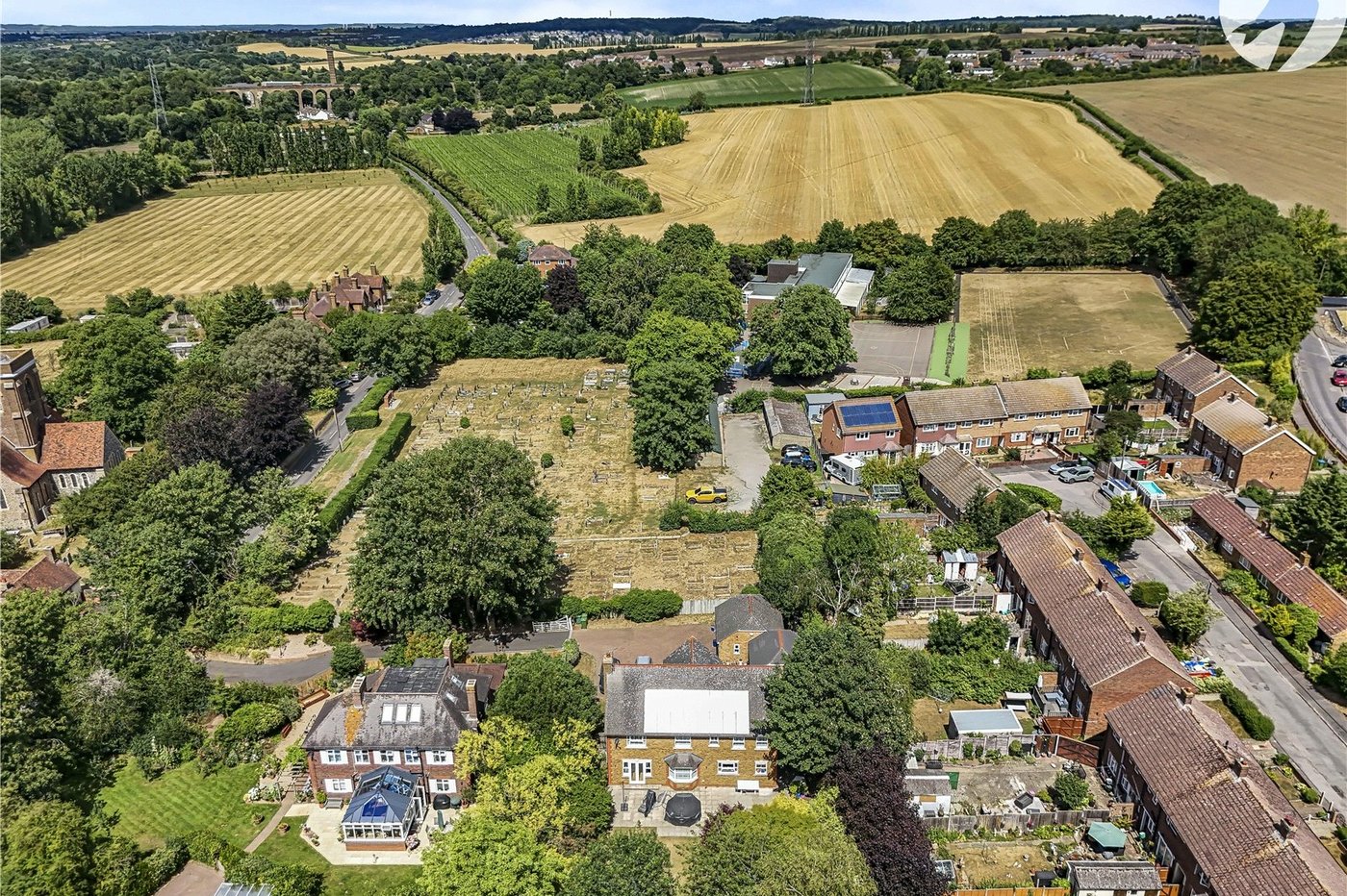 5 bedroom house for sale in Horton Kirby | Robinson Jackson