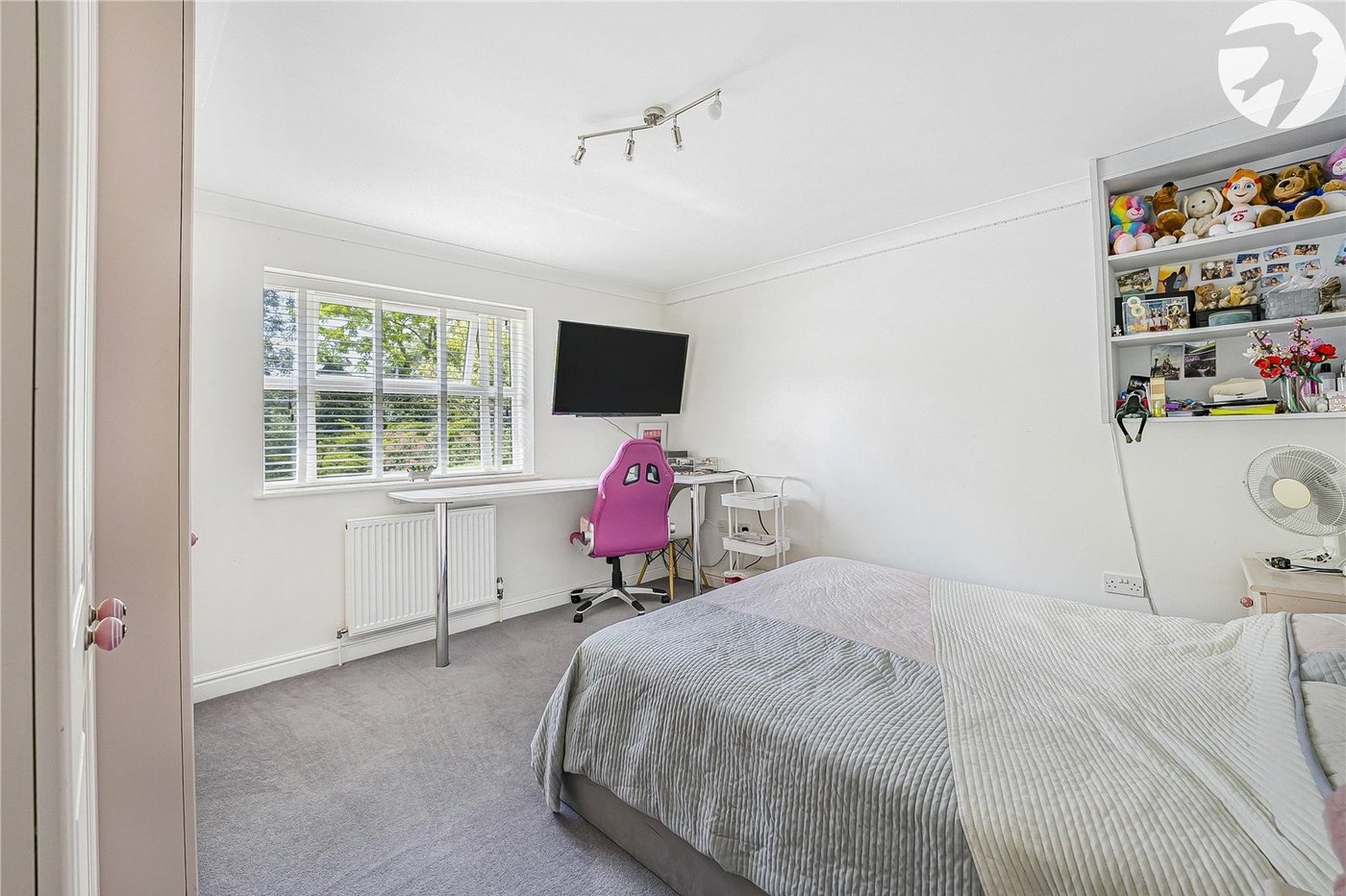 5 bedroom house for sale in Horton Kirby | Robinson Jackson