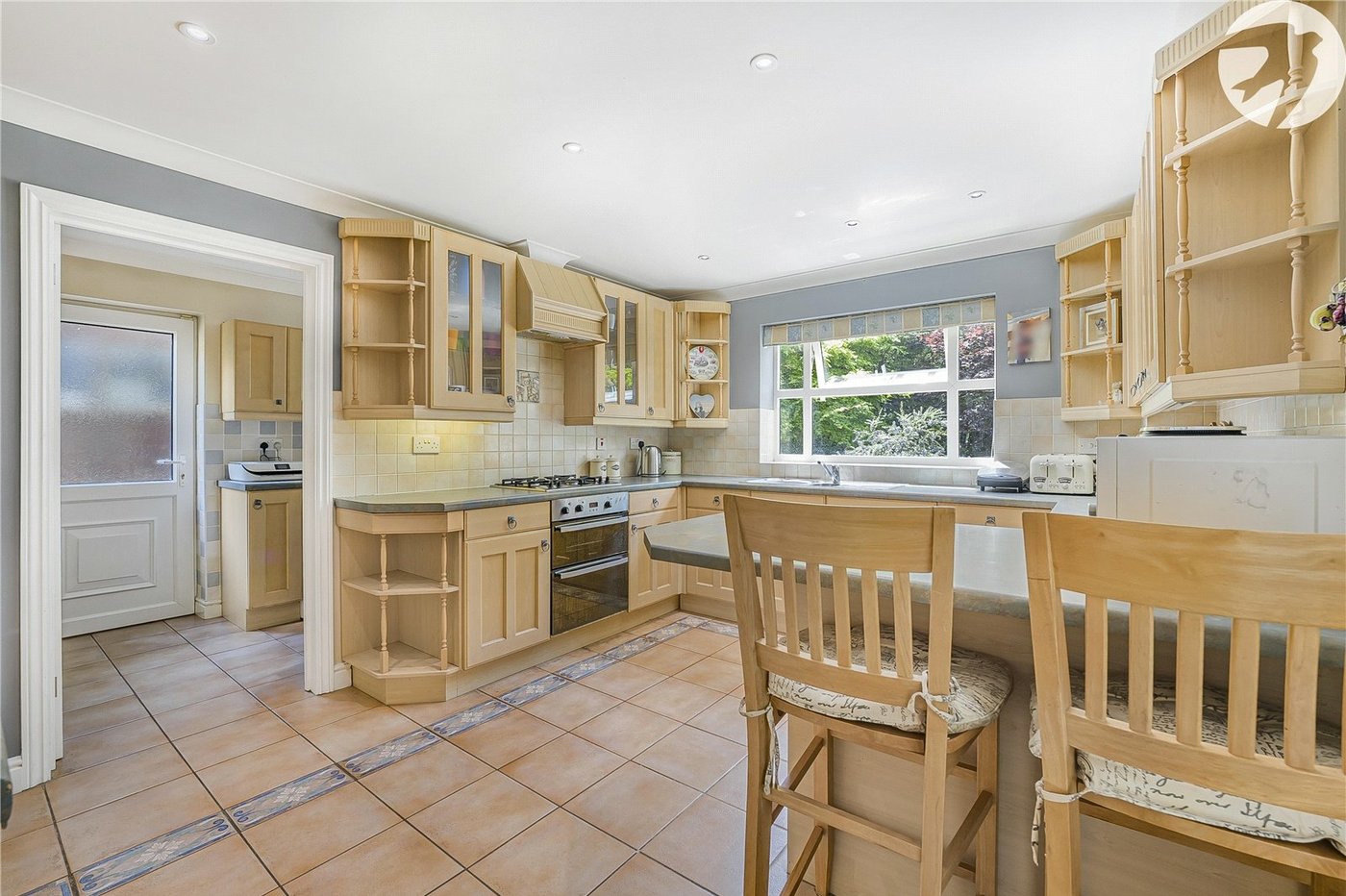 5 bedroom house for sale in Horton Kirby | Robinson Jackson