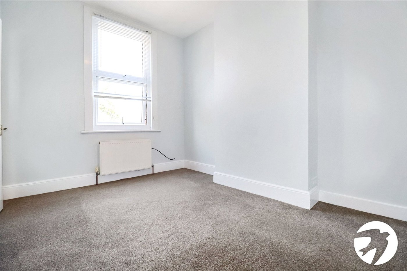 2 bedroom house for sale in London | Robinson Jackson