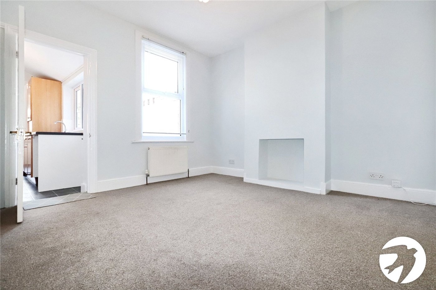 2 bedroom house for sale in London | Robinson Jackson