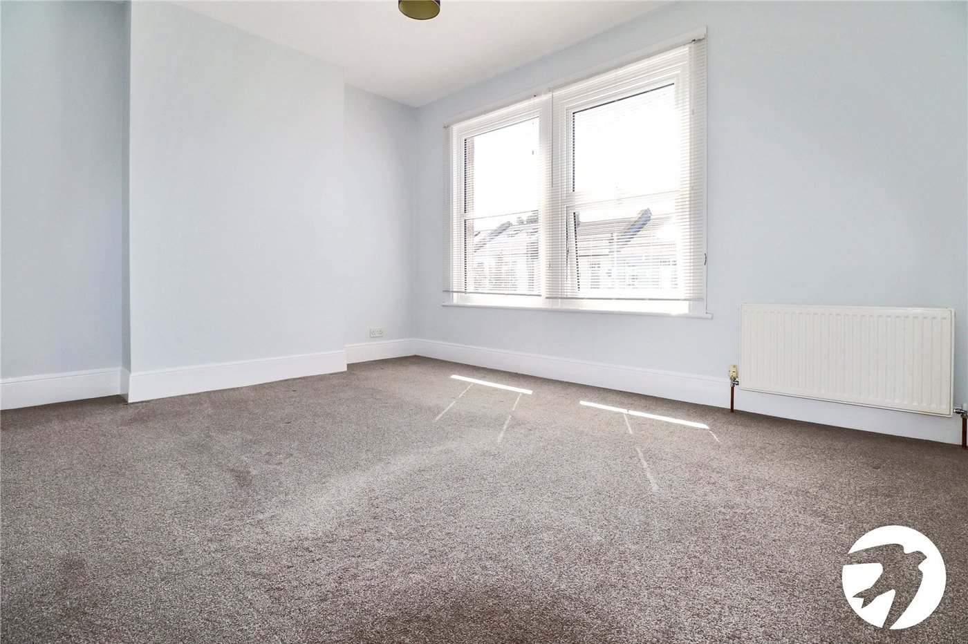 2 bedroom house for sale in London | Robinson Jackson