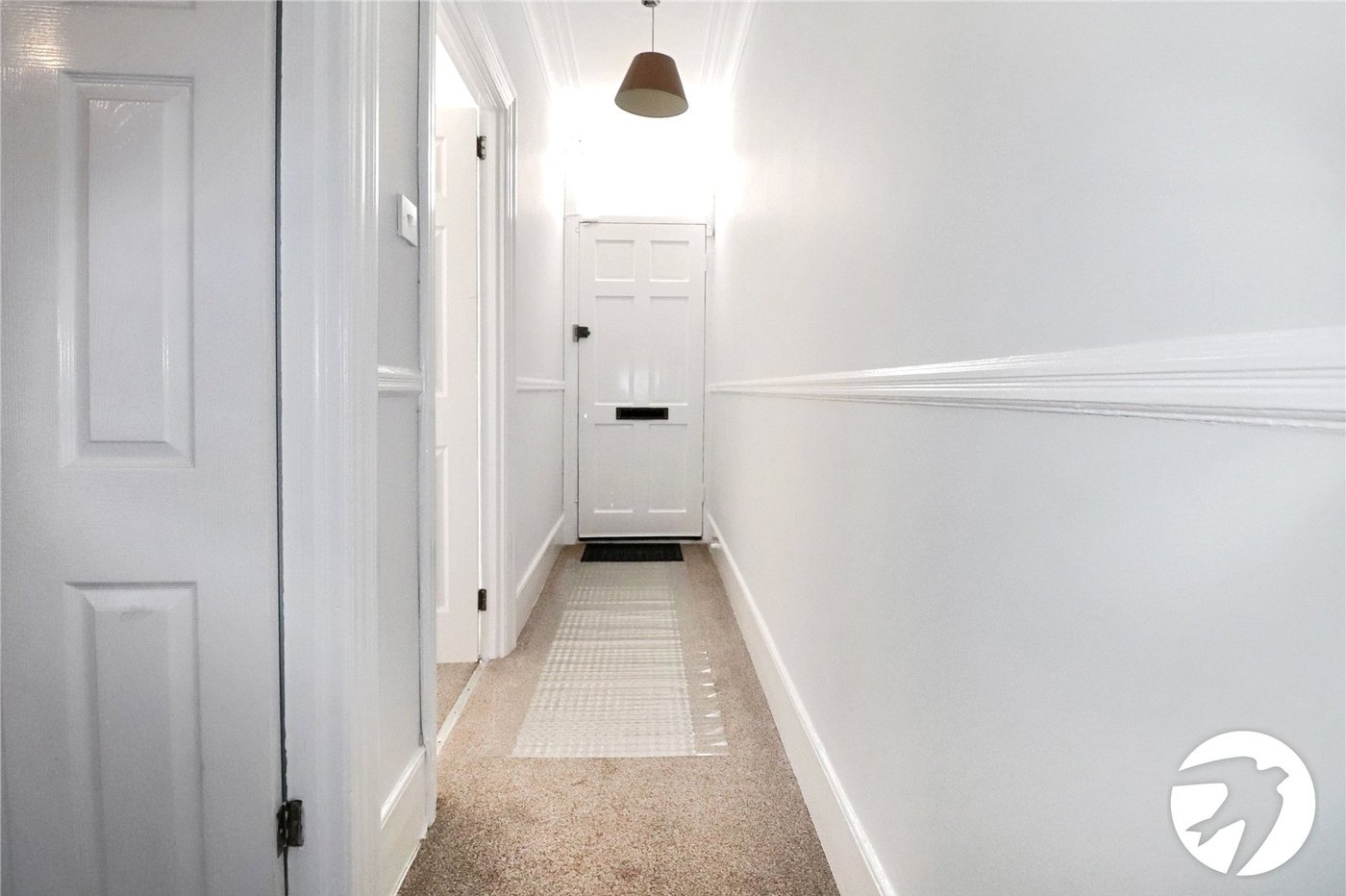 2 bedroom house for sale in London | Robinson Jackson