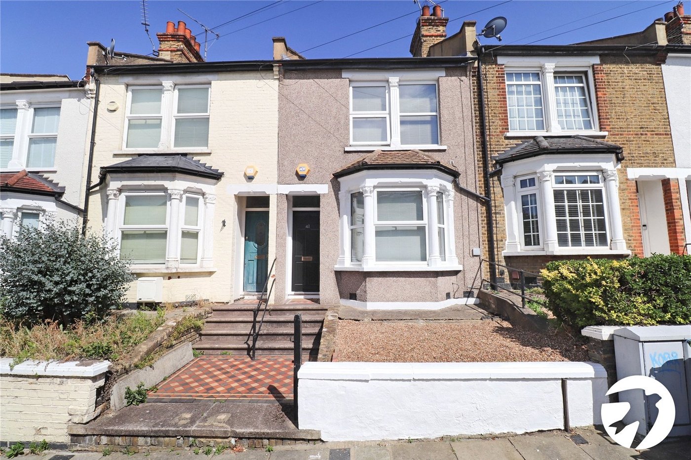 2 bedroom house for sale in London | Robinson Jackson