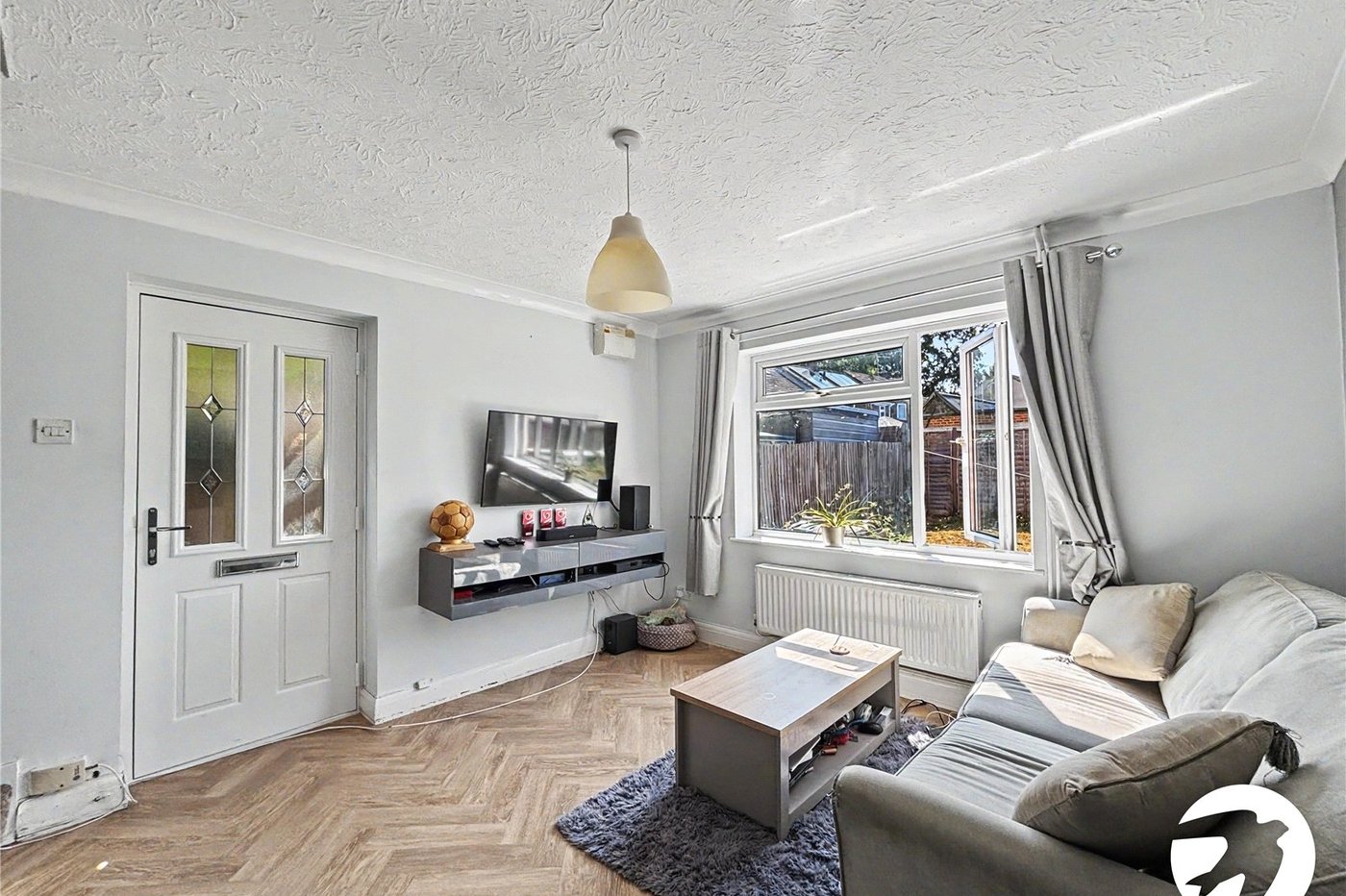 1 bedroom house for sale in Barrington Close | Robinson Michael & Jackson