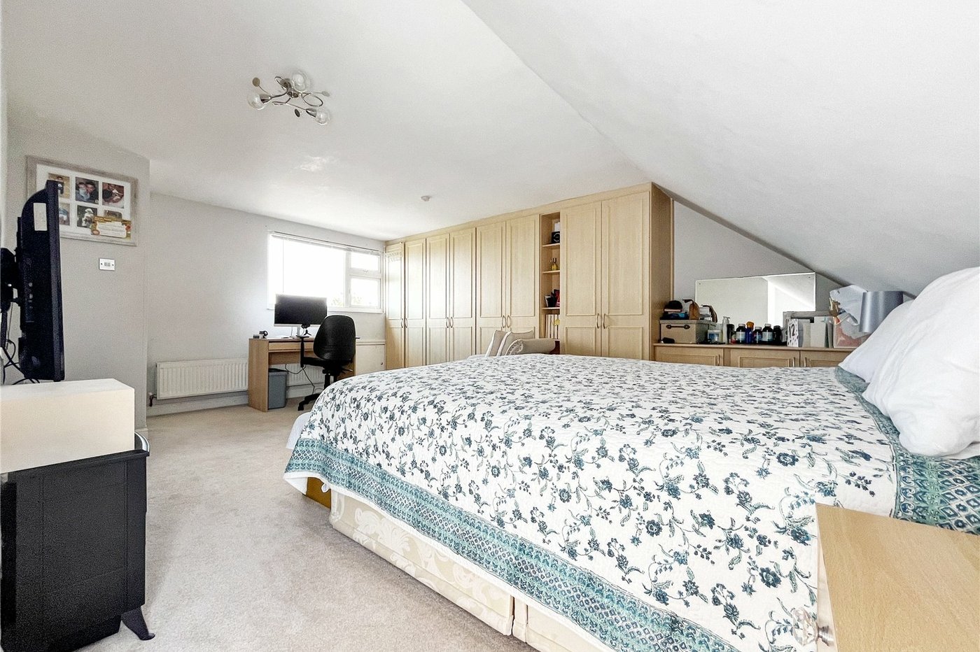 4 bedroom house for sale in Darland | Robinson Michael & Jackson