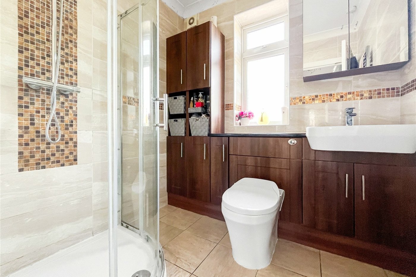 4 bedroom house for sale in Darland | Robinson Michael & Jackson