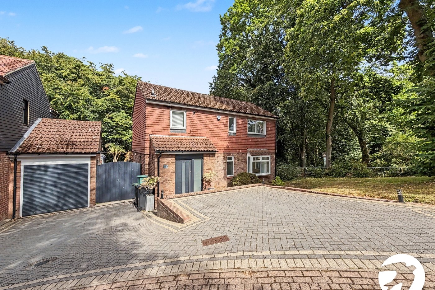 4 bedroom house for sale in Walderslade | Robinson Michael & Jackson
