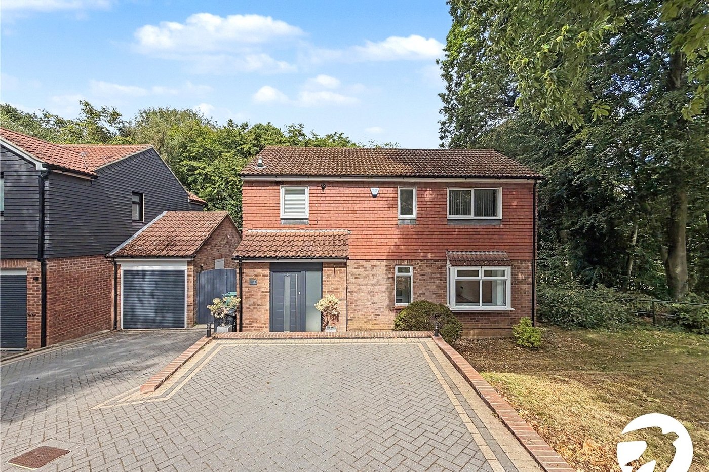 4 bedroom house for sale in Walderslade | Robinson Michael & Jackson