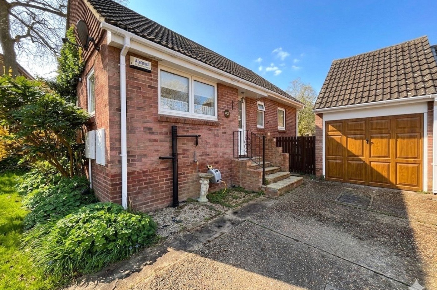 2 bedroom bungalow for sale in Walderslade Woods | Robinson Michael & Jackson