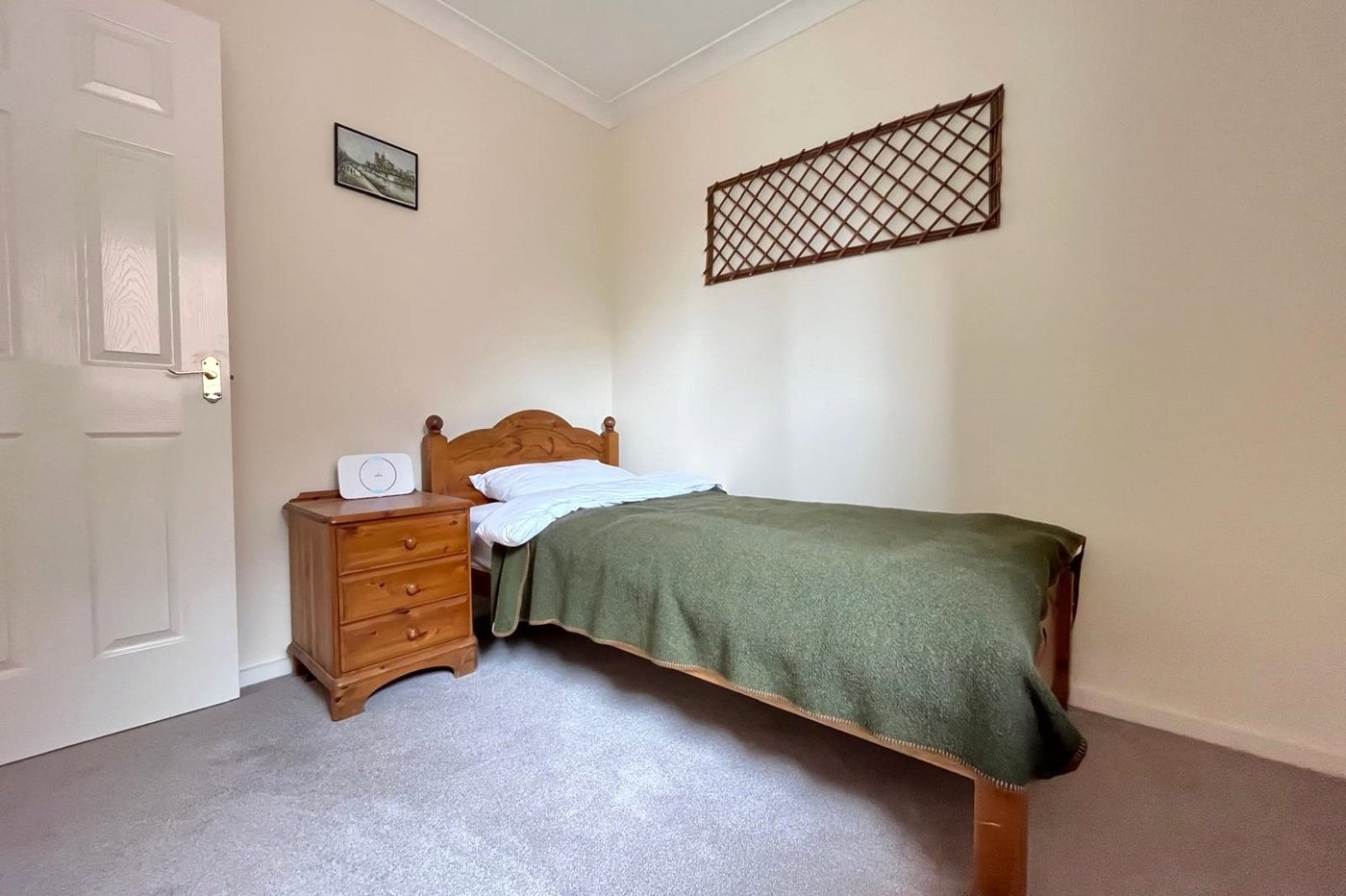 2 bedroom bungalow for sale in Walderslade Woods | Robinson Michael & Jackson
