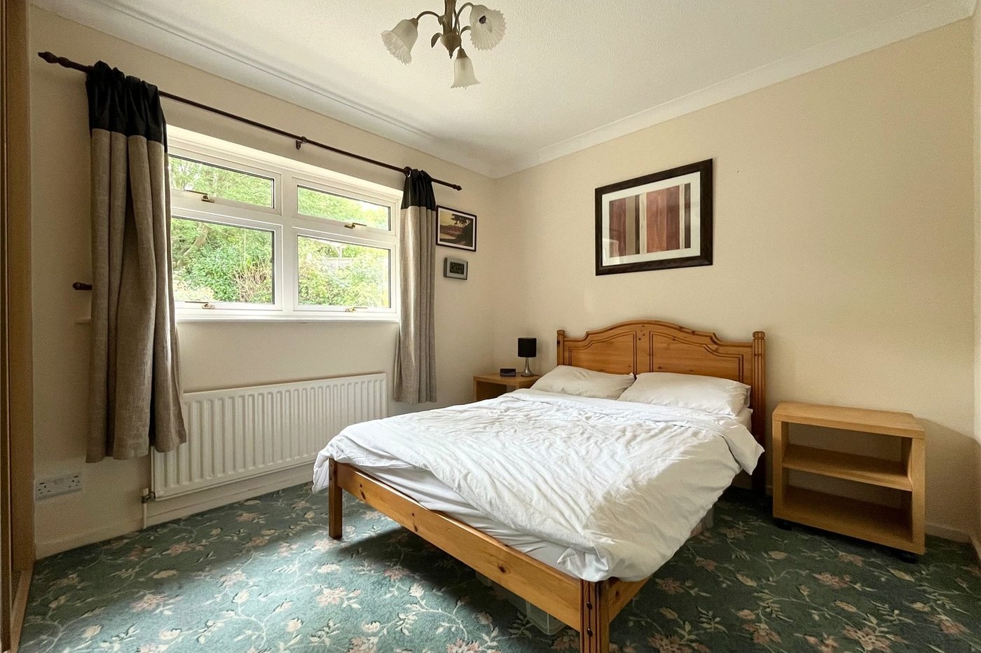 2 bedroom bungalow for sale in Walderslade Woods | Robinson Michael & Jackson