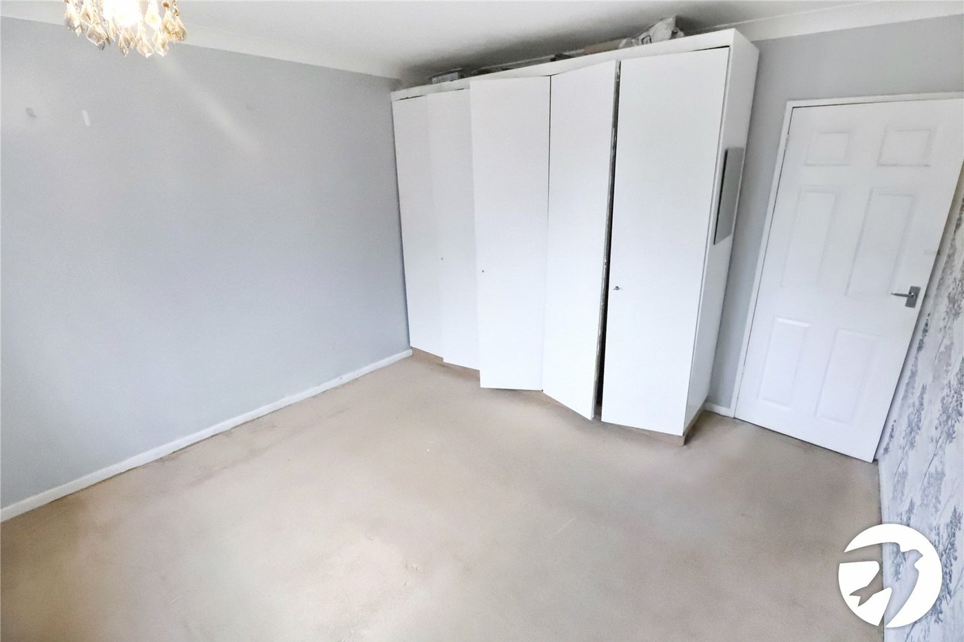 2 bedroom property for sale in London | Robinson Jackson