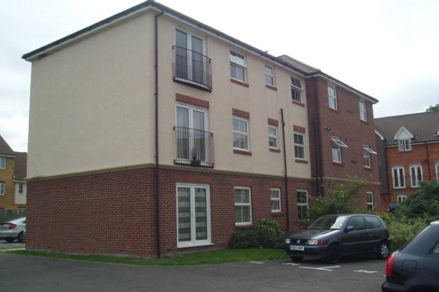 2 bedroom property for sale in Kennington | Robinson Michael & Jackson