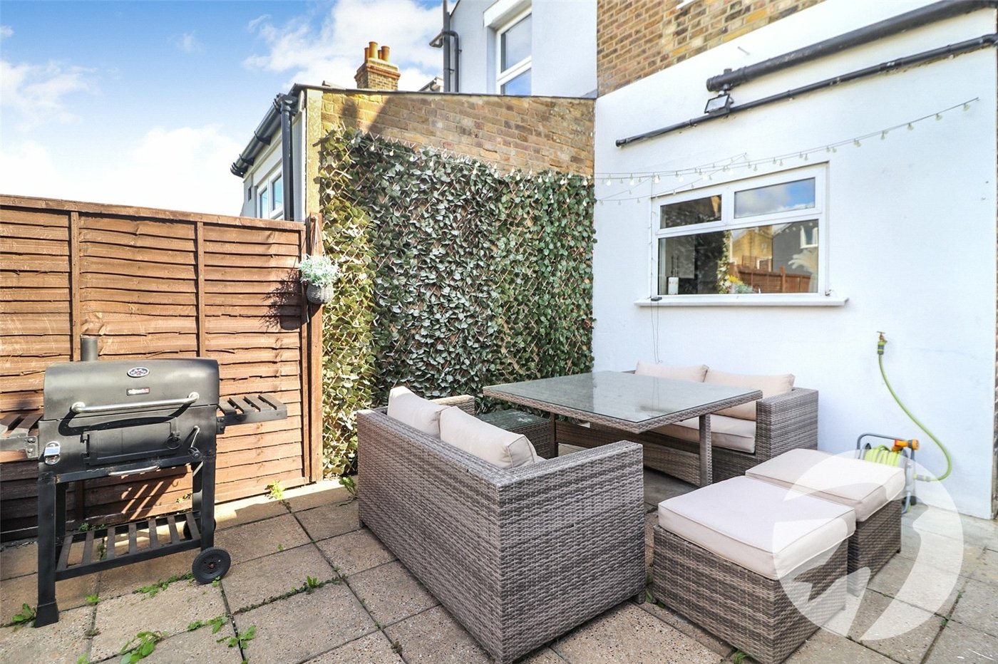 2 bedroom house for sale in Northumberland Heath | Robinson Jackson