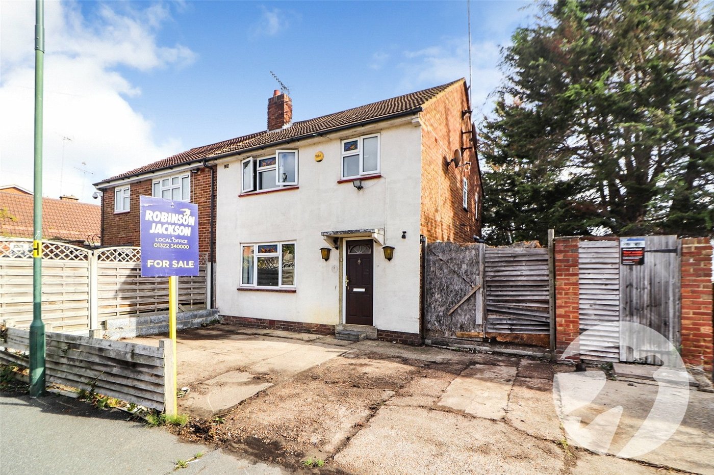 3 bedroom house for sale in Erith | Robinson Jackson