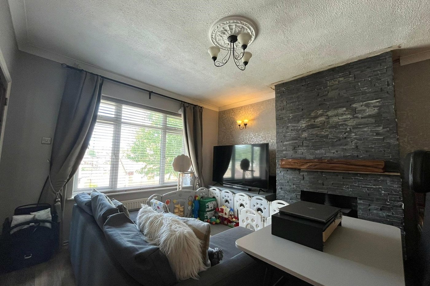 2 bedroom bungalow for sale in Chatham | Robinson Michael & Jackson