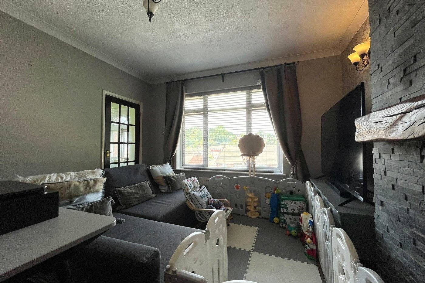 2 bedroom bungalow for sale in Chatham | Robinson Michael & Jackson