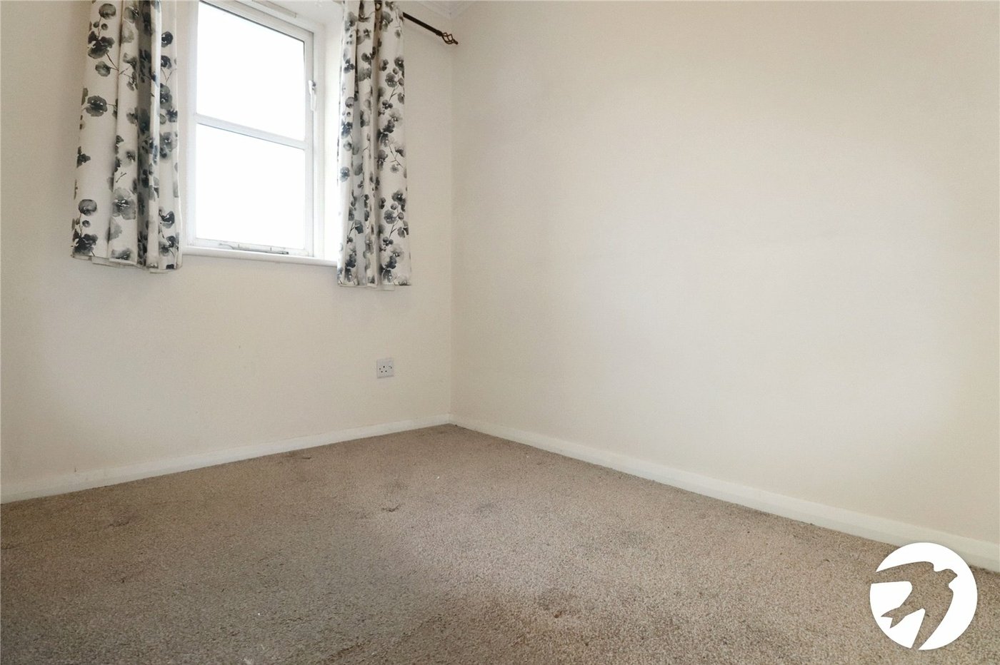 3 bedroom house for sale in London | Robinson Jackson