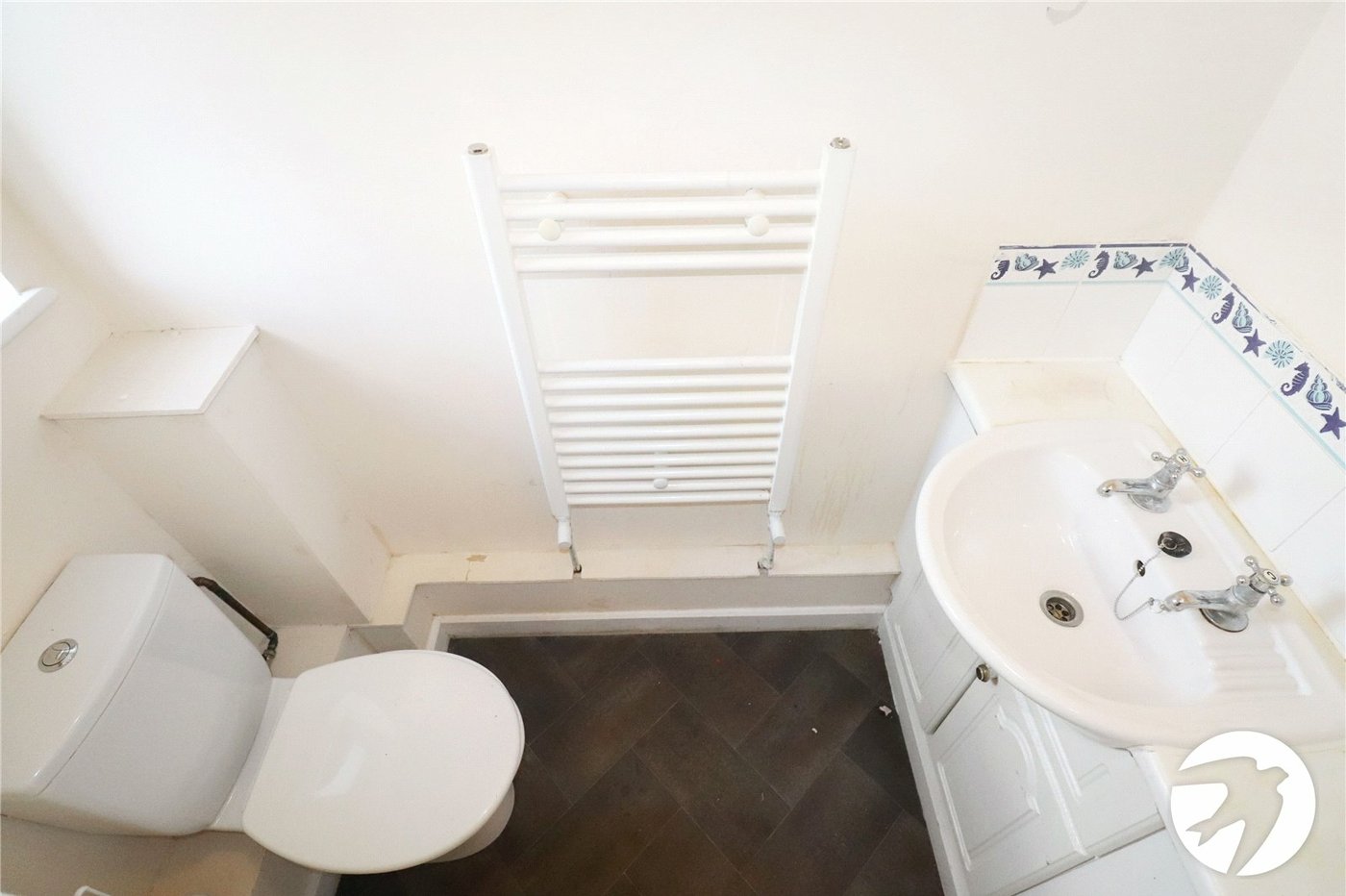 3 bedroom house for sale in London | Robinson Jackson