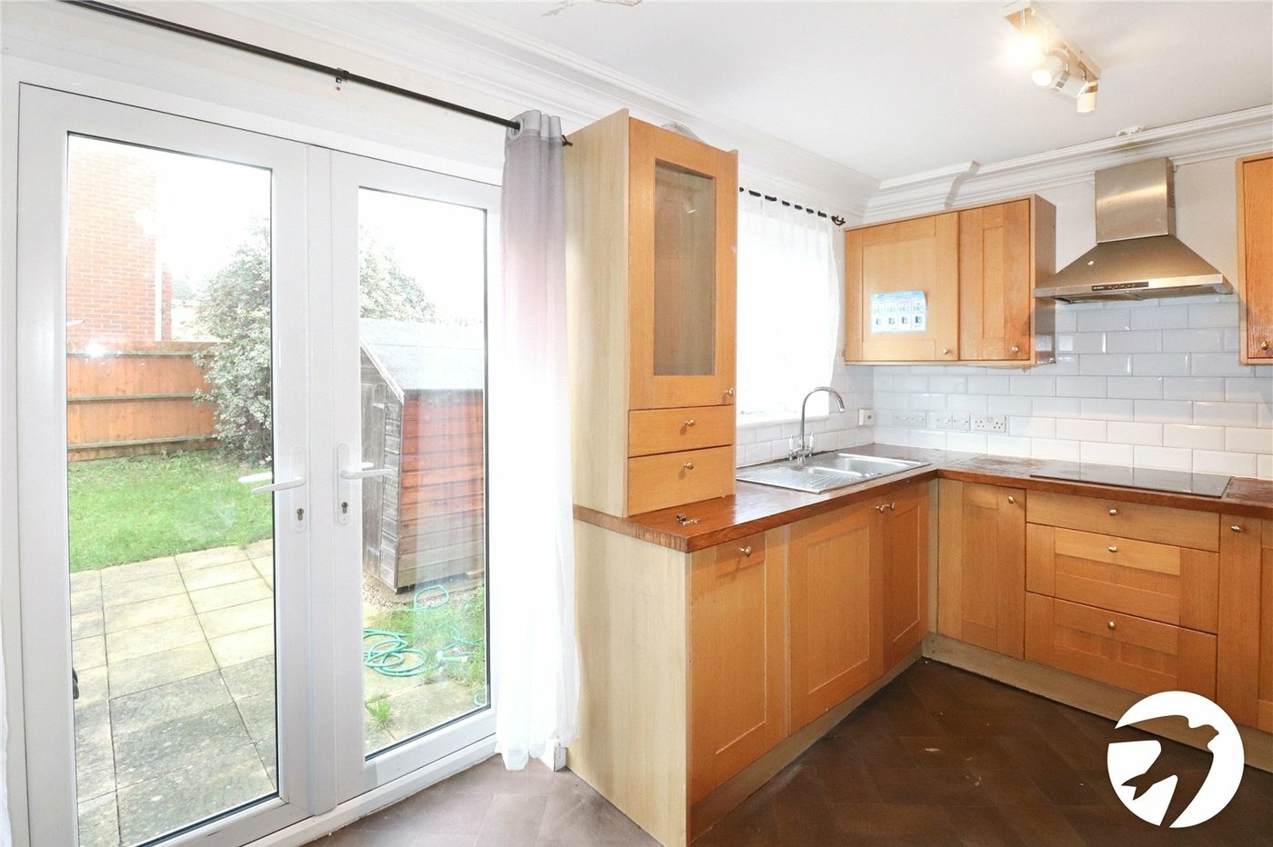 3 bedroom house for sale in London | Robinson Jackson