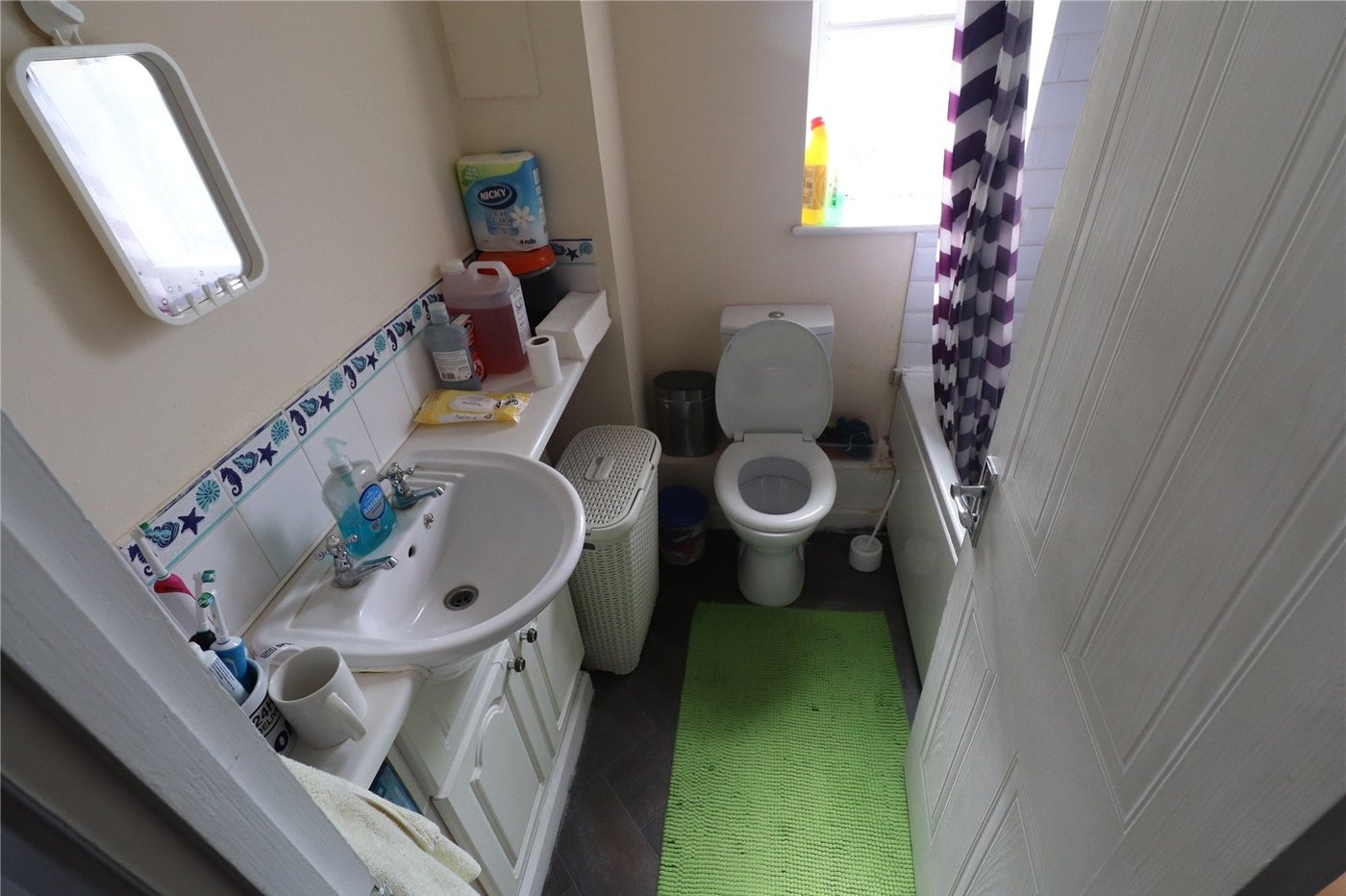 3 bedroom house for sale in London | Robinson Jackson