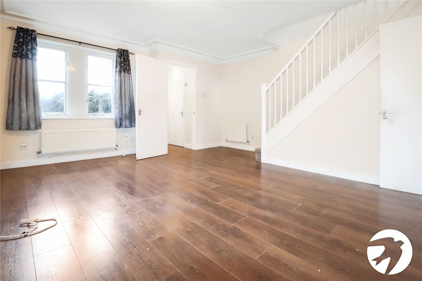 3 bedroom house for sale in London | Robinson Jackson