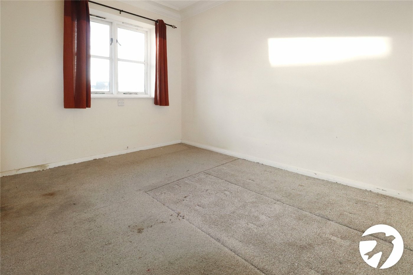 3 bedroom house for sale in London | Robinson Jackson