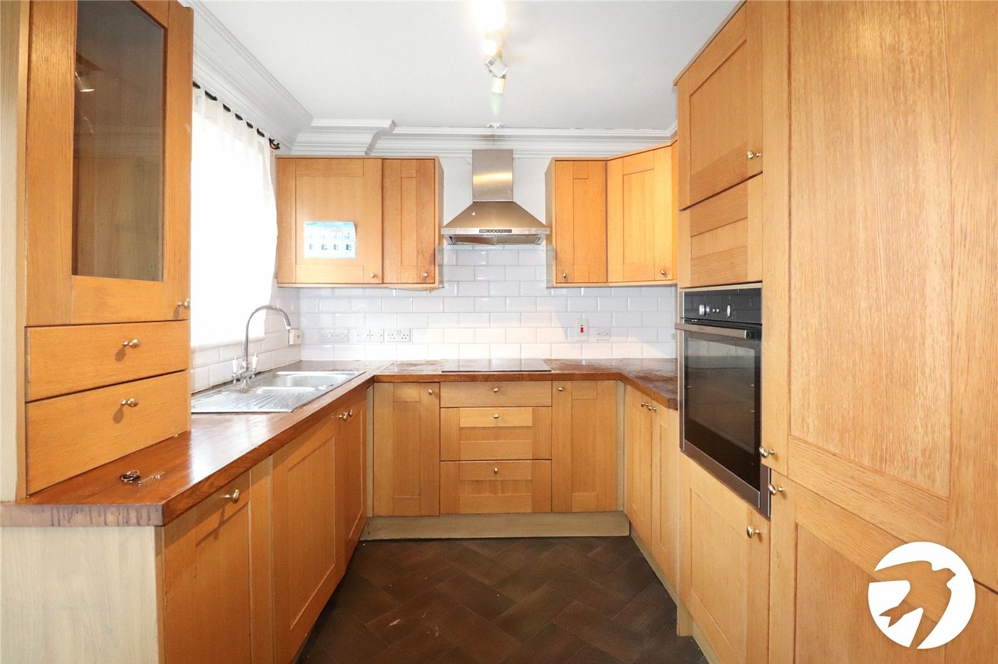 3 bedroom house for sale in London | Robinson Jackson