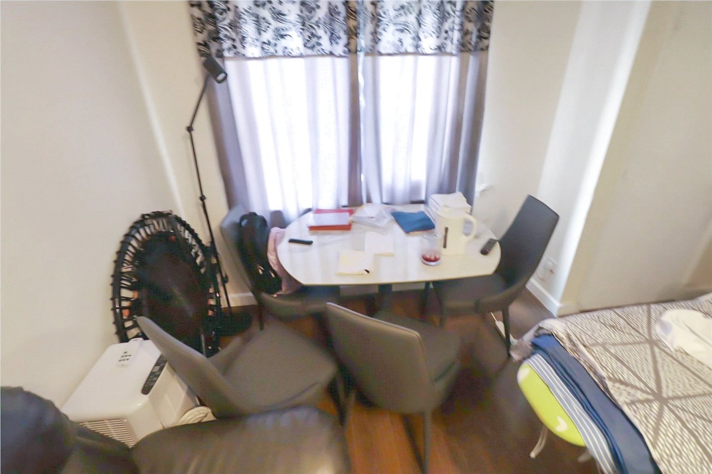 3 bedroom house for sale in London | Robinson Jackson